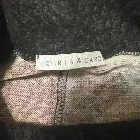 Chris and Carol top perfect for Fall size large (C119) - Picture 4 of 5